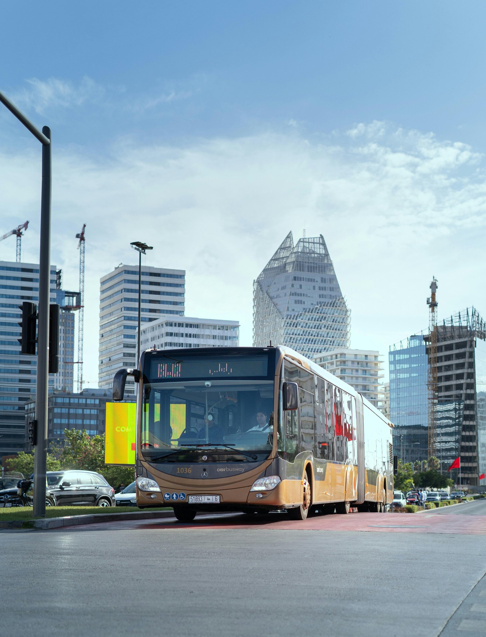 Beneficios de portear en casa para la conexión con tu bebé