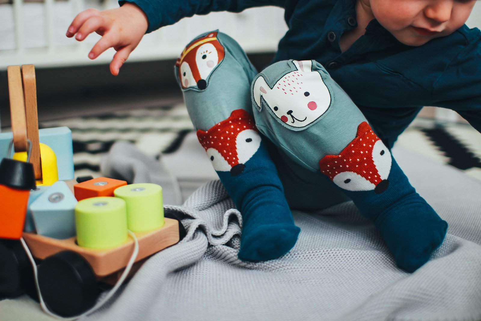 Beneficios del juego en el suelo para el desarrollo infantil