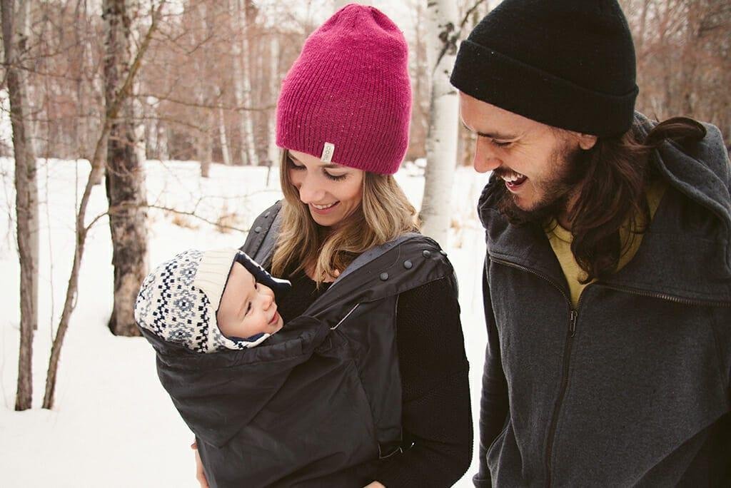 Preparación adecuada del bebé para el uso del portabebés en invierno